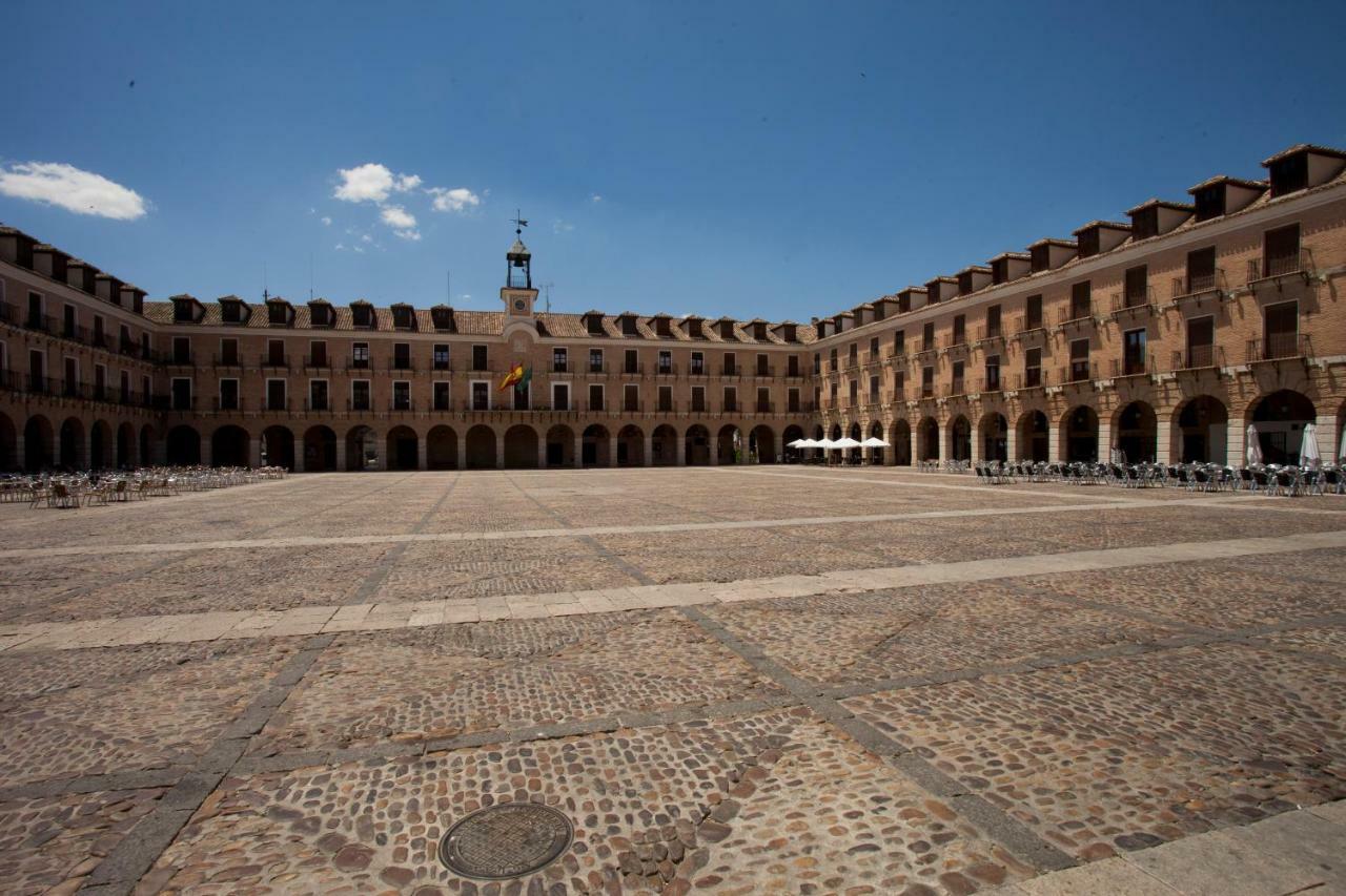 Hotel Plaza Mayor Ocana  Exterior photo